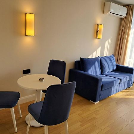 Best House Orbi City Lejlighedshotel Batumi Eksteriør billede