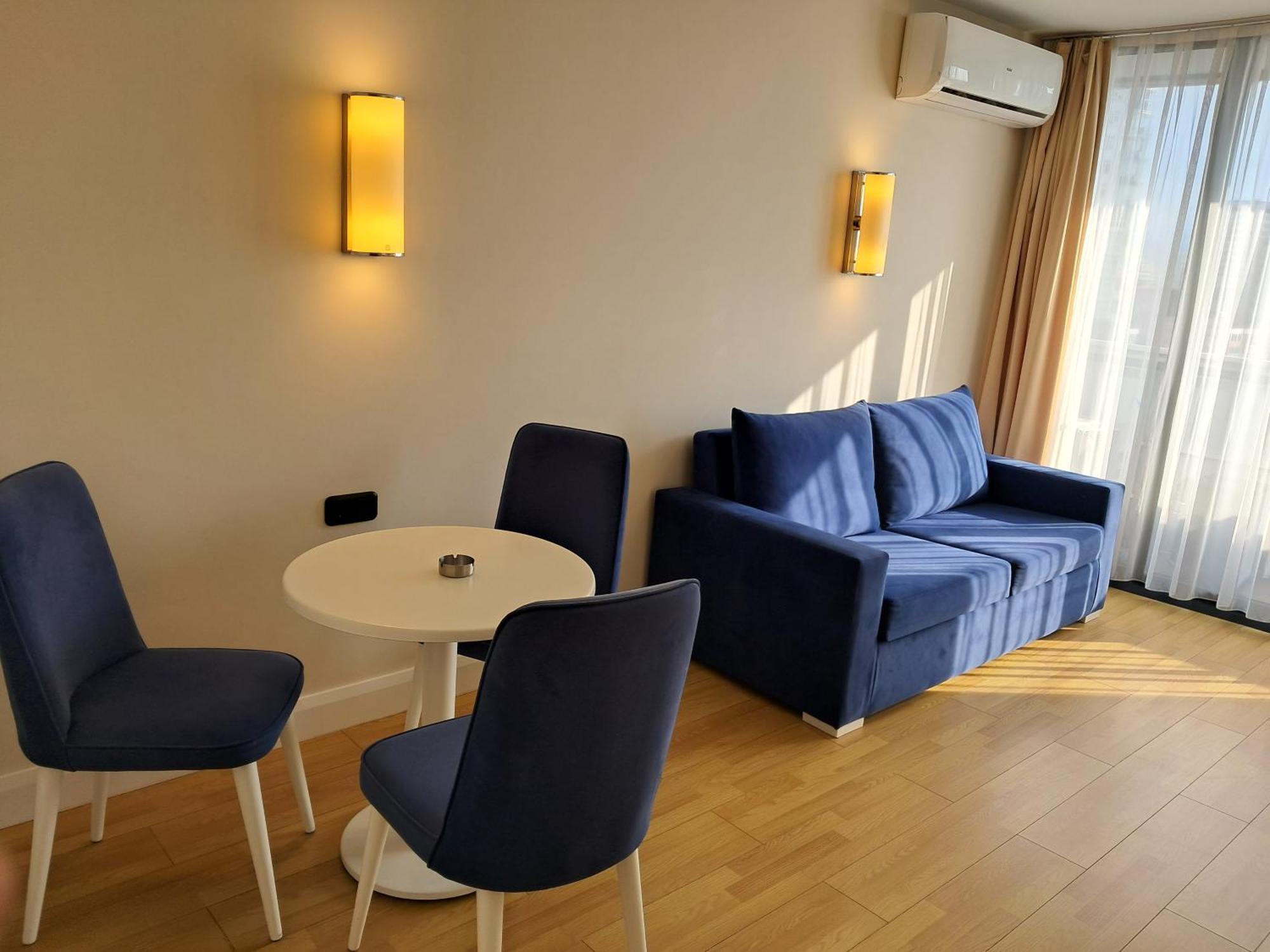 Best House Orbi City Lejlighedshotel Batumi Eksteriør billede