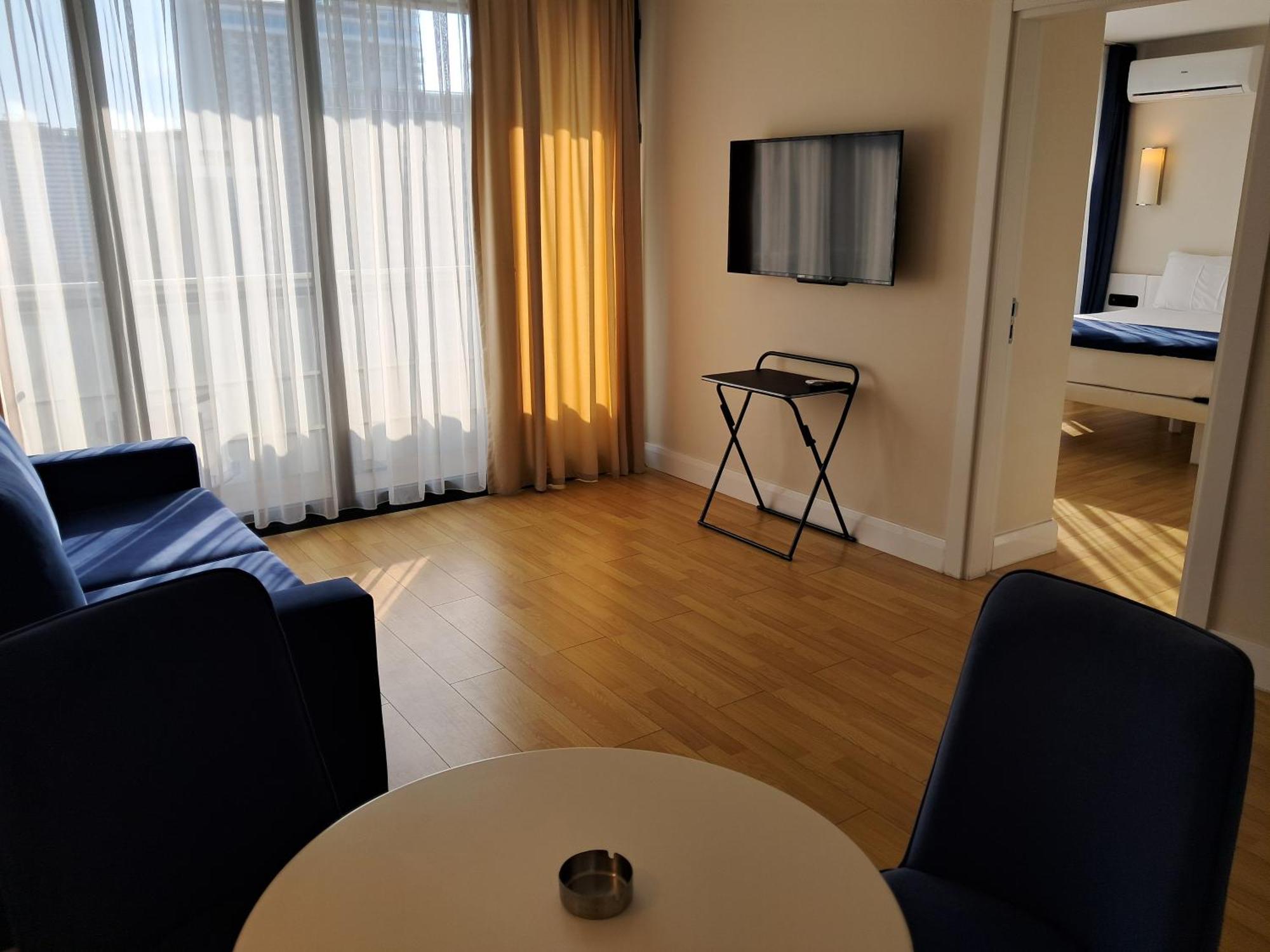 Best House Orbi City Lejlighedshotel Batumi Eksteriør billede